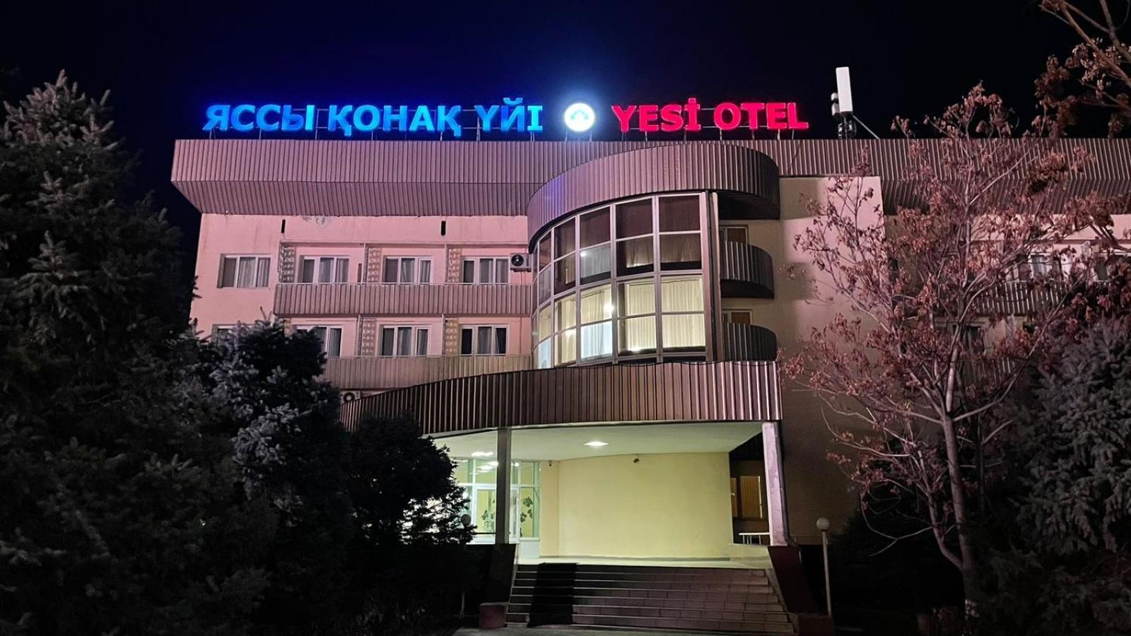Yassy Hotel, Turkistan エクステリア 写真