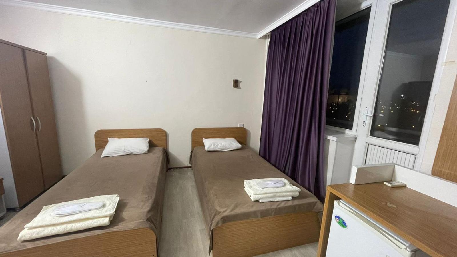 Yassy Hotel, Turkistan エクステリア 写真