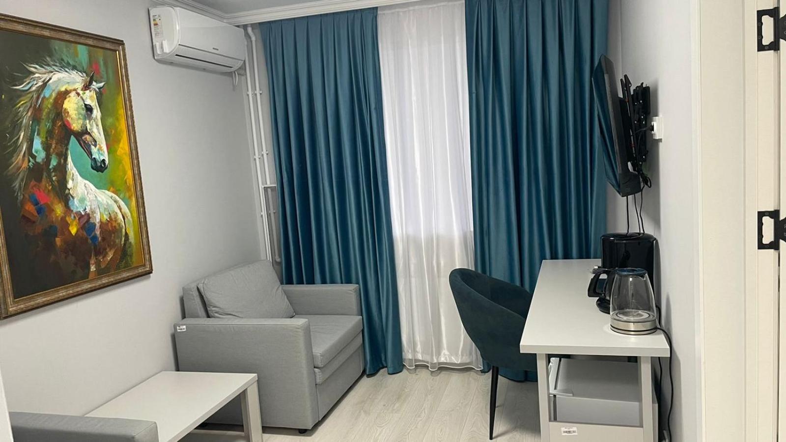 Yassy Hotel, Turkistan エクステリア 写真