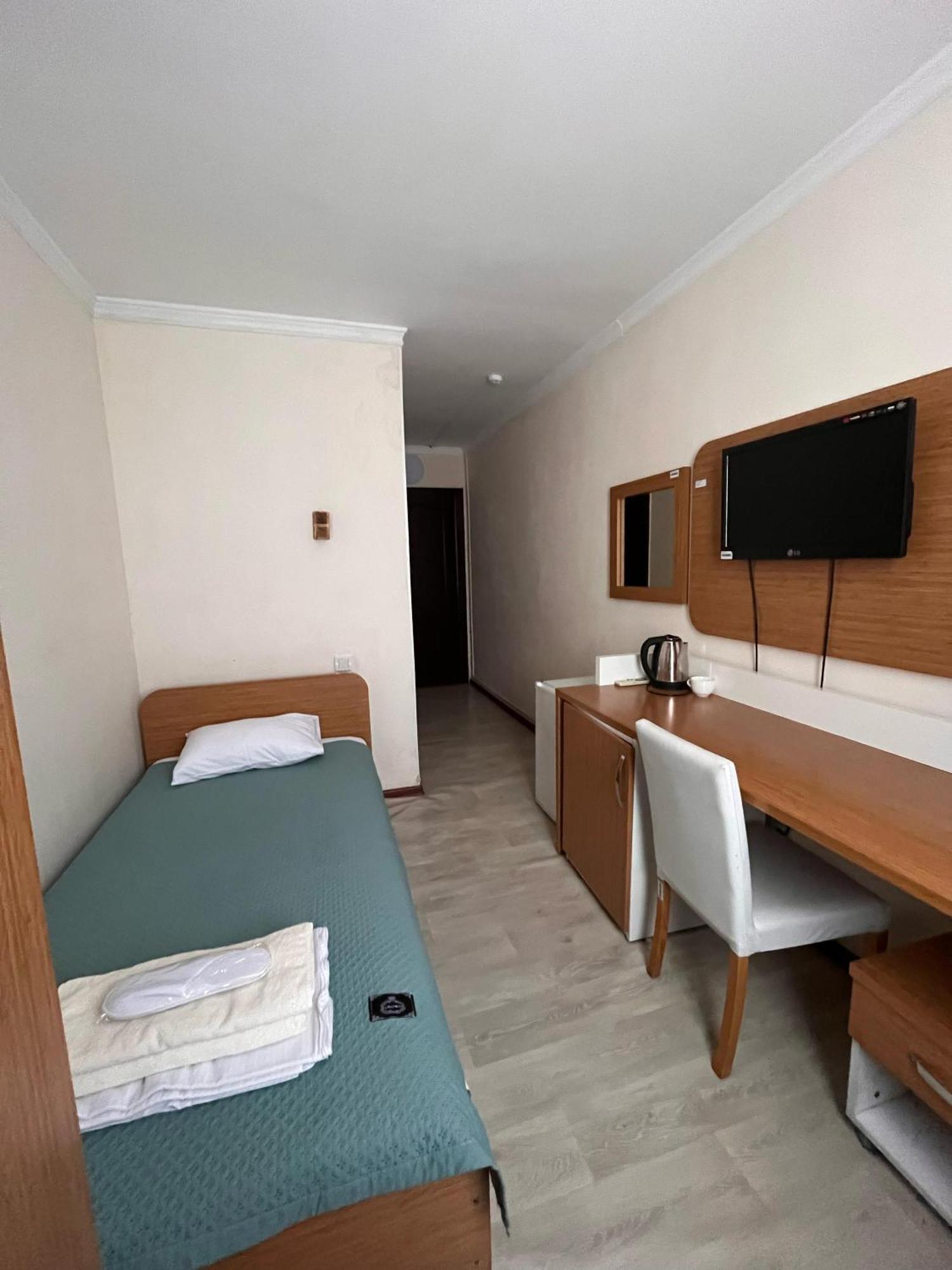 Yassy Hotel, Turkistan エクステリア 写真