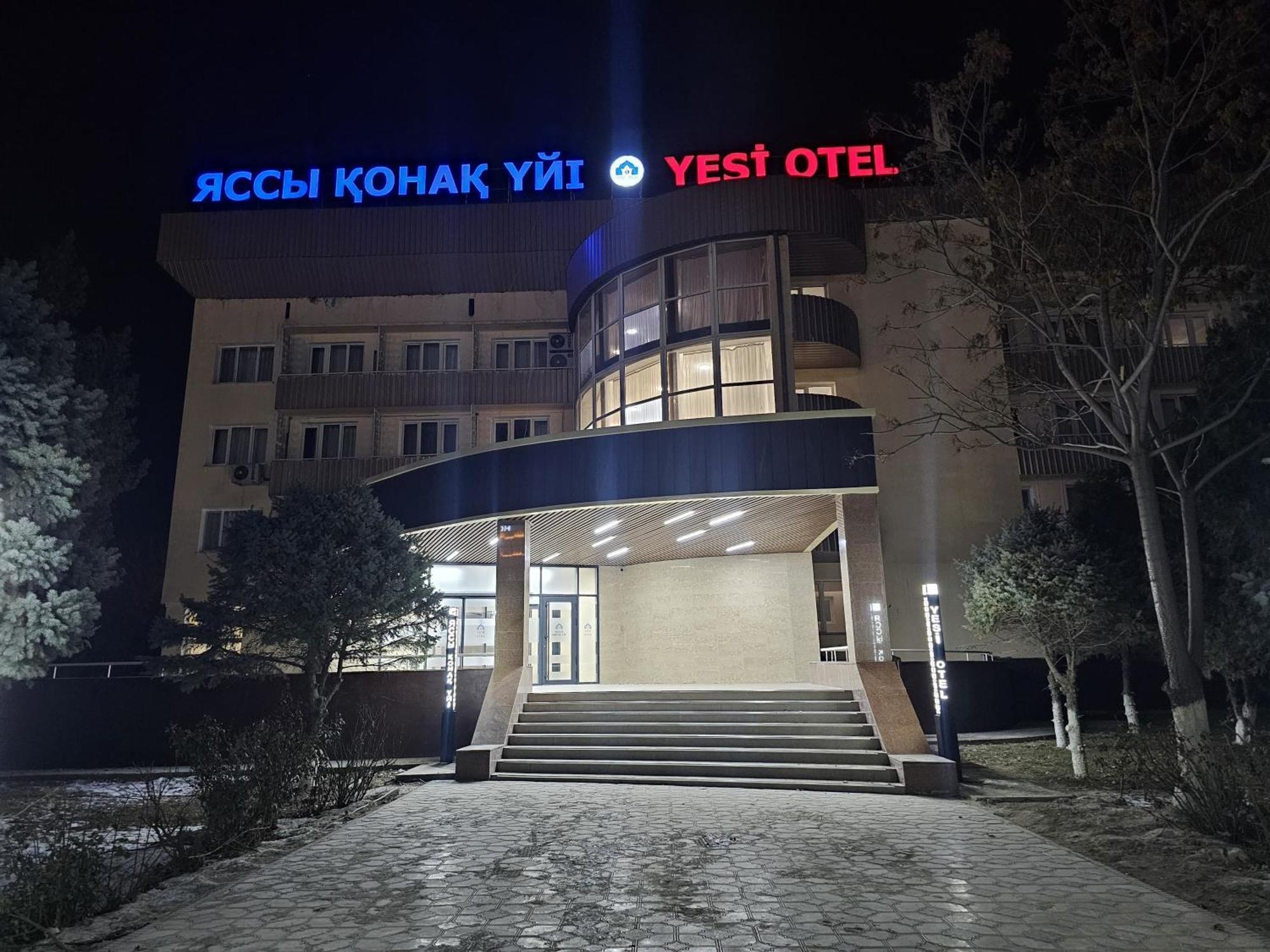 Yassy Hotel, Turkistan エクステリア 写真